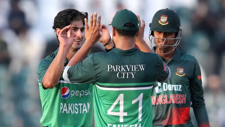 PAK vs BAN Pakistan wreaks havoc in Lahore, beats Bangladesh by 7 wickets