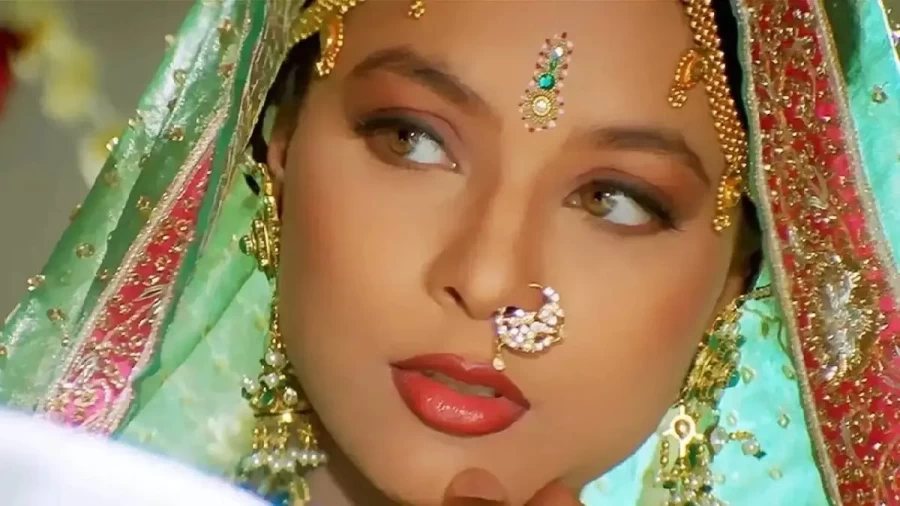 Border 2: Where is Sharbani Mukherjee Now? The Original 'Jate Hue Lamhon' Girl