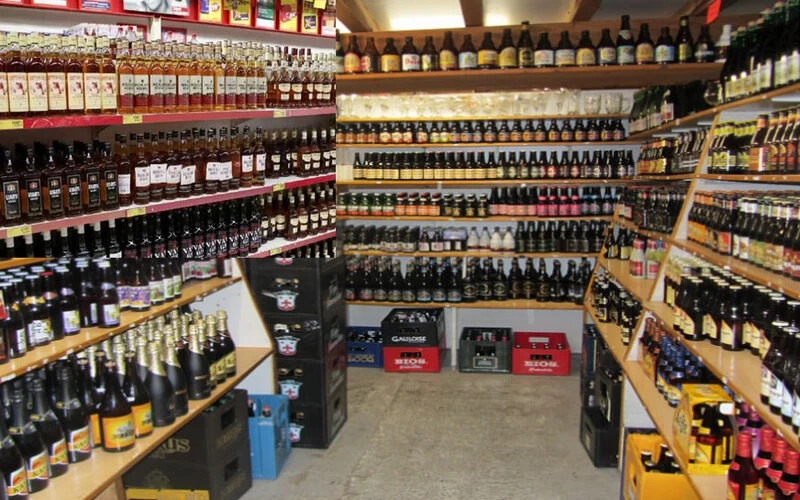 Hundreds of liquor shops locked, Delhi-UP border shops also closed; Know the reason