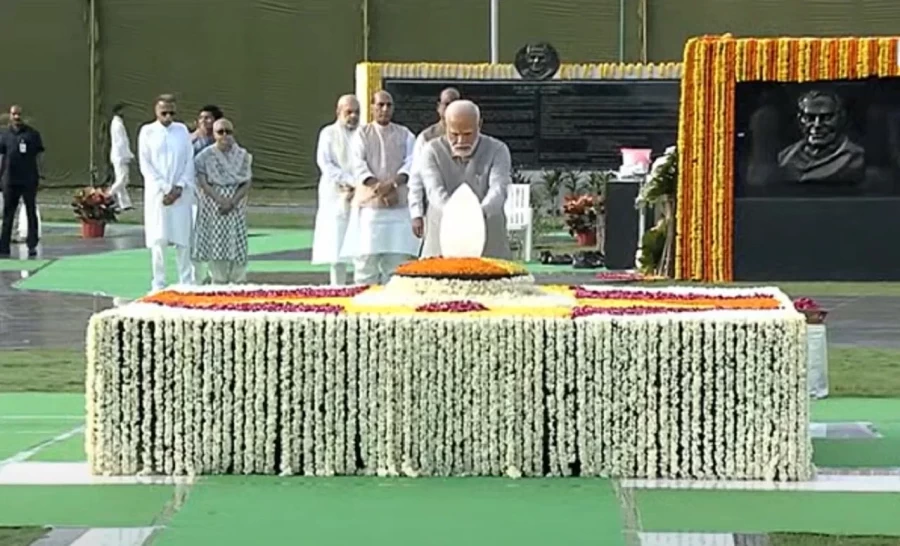 Atal Bihari Vajpayee Salute To Former Pm Atal Bihari Vajpayee On His