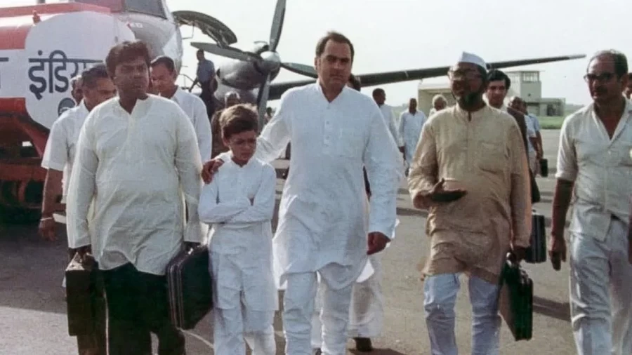 Rajiv Gandhi Death Anniversary: Sharing the photo on his father's death ...