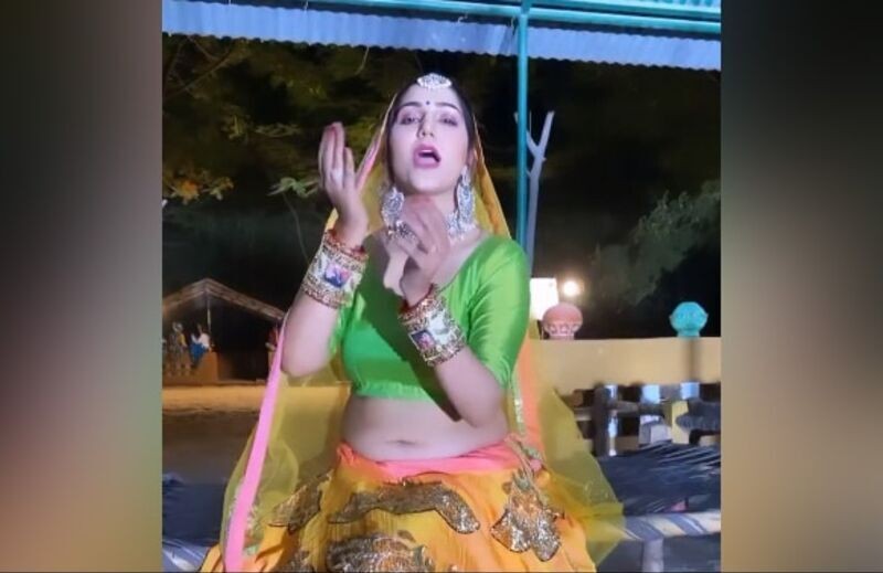 Sapna Choudhary Mms - Sapna Choudhary Dance On Thade Rahiyo Song Of Kanika Kapoor Video Viral