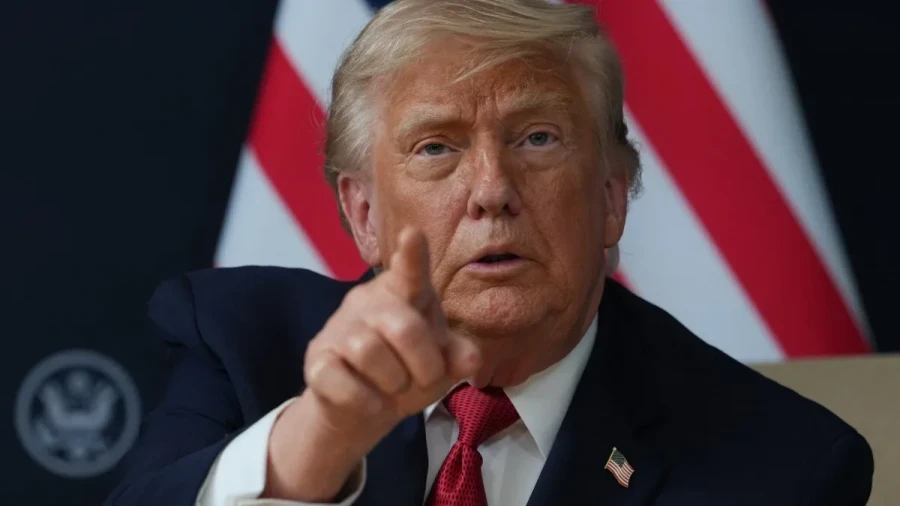 Trump Claims Strait of Hormuz May Reopen This Week Following Iran Oman Draft