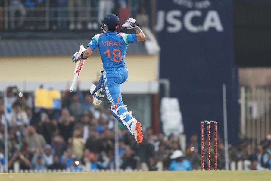 Virat Kohli Smashes 52nd ODI Century, Breaks Sachin Tendulkar's Record in Ranchi